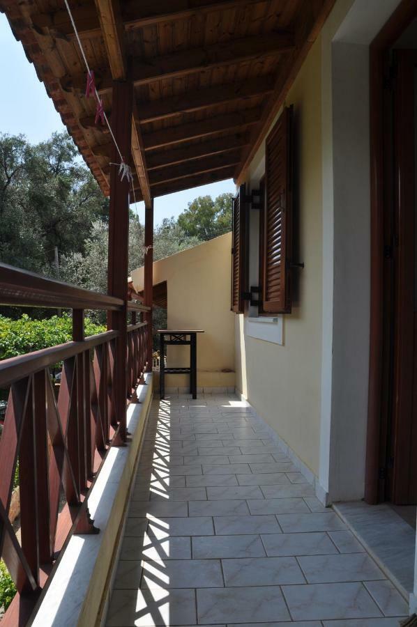 Areti'S Apartment Agios Georgios Pagon Exterior photo